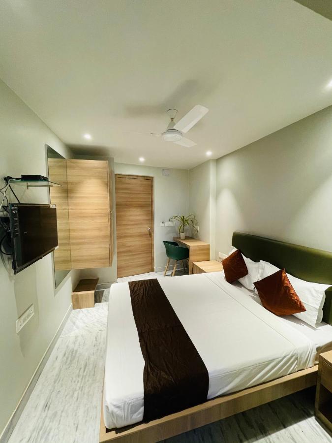 Hotel The Crest Calcutta Extérieur photo