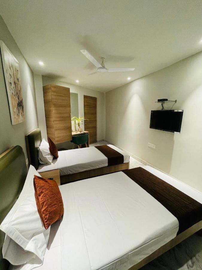 Hotel The Crest Calcutta Extérieur photo